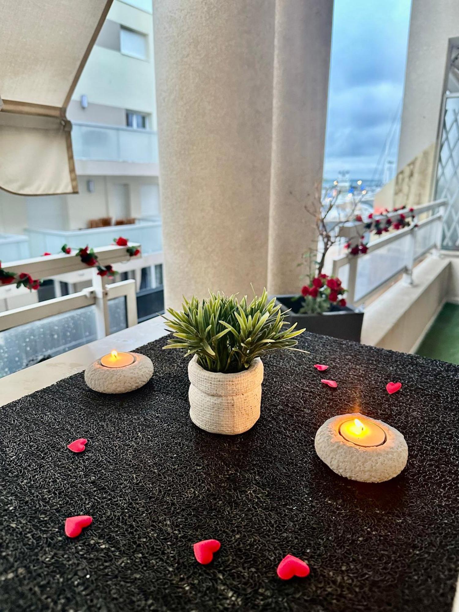 ואלאוריס Amour Azur Appartement Pour 2 Avec Jacuzzi Et Terrasse A 2 Minutes De La Mer מראה חיצוני תמונה