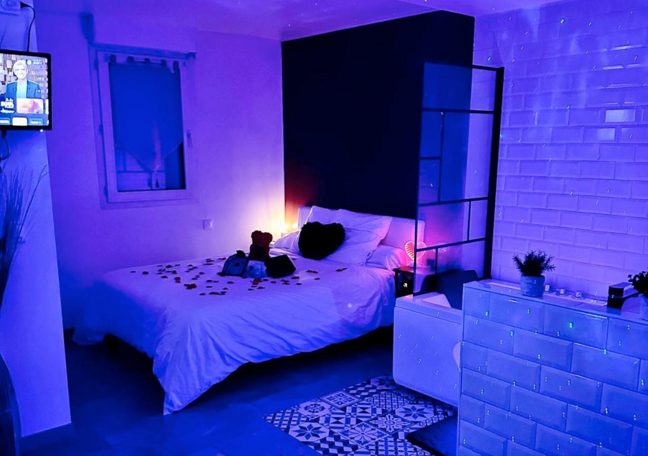 ואלאוריס Amour Azur Appartement Pour 2 Avec Jacuzzi Et Terrasse A 2 Minutes De La Mer מראה חיצוני תמונה